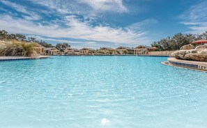 Huge Complex Pool Area - Recently Updated 3 bedroom 3 bath Condo at Sanctuary at Redfish (Santa Rosa Beach)