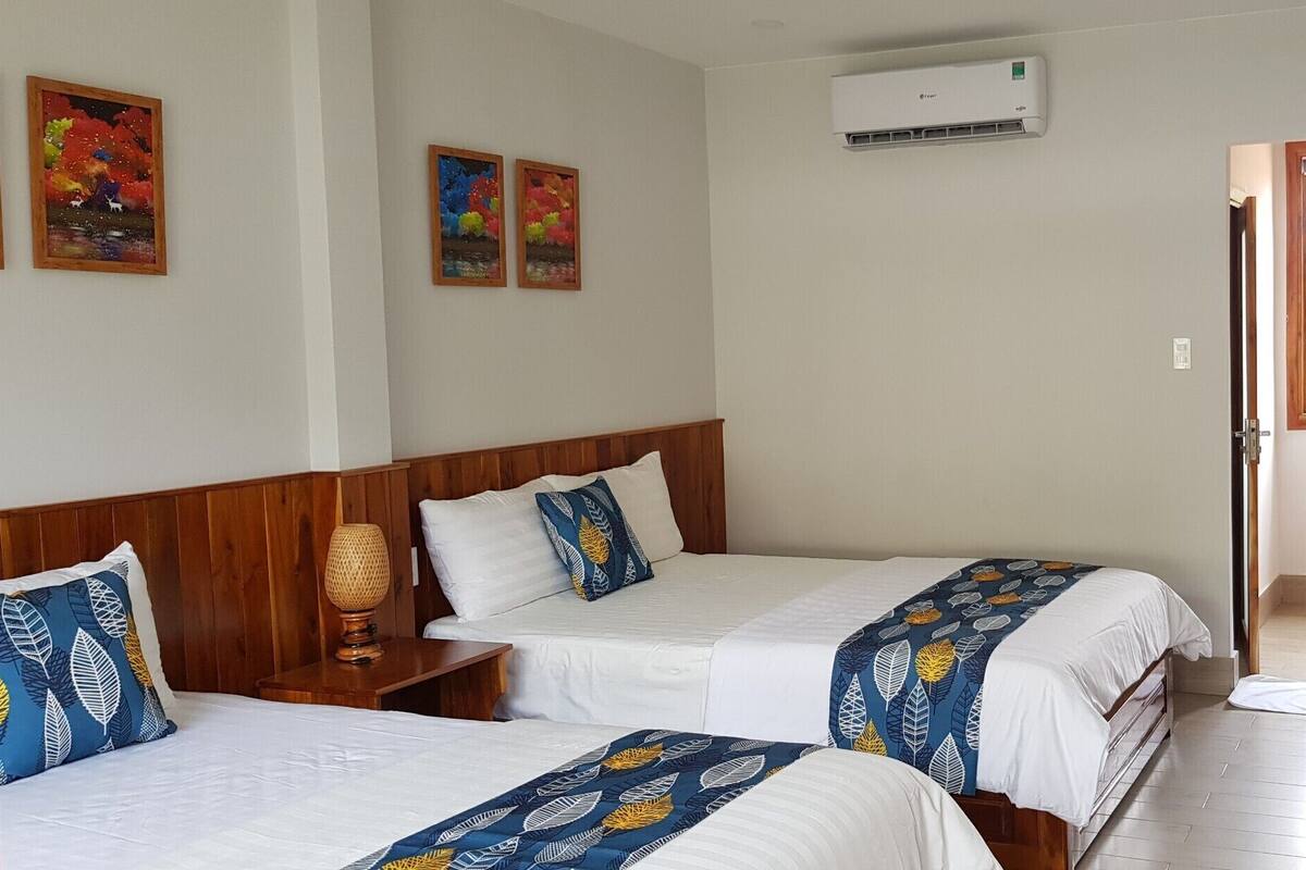 Standard Triple Room | Desk, blackout drapes, iron/ironing board (on request), WiFi (free)