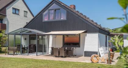 Holiday Home “Jäschke” with Sauna, Garden, Terrace & Wi-Fi