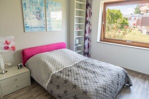 2 Schlafzimmer, Bügeleisen/Bügelbrett, kostenloses WLAN, Bettwäsche