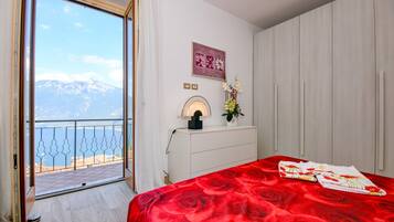 2 camere, ferro/asse da stiro, Wi-Fi gratuito, lenzuola