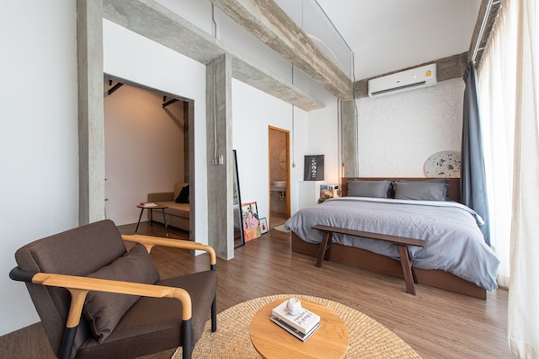 In-room safe, desk, free WiFi, bed sheets