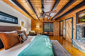3 chambres, fer et planche à repasser, Wi-Fi gratuit, draps fournis
