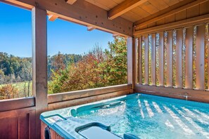 Outdoor spa tub - True log cabin! Two Masters, Hot tub, Wi-Fi, Views, Fishing, Wi-Fi & Easy Roads! (Sevierville)