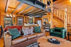 Smart-TV, Kamin, DVD-Player, Videothek