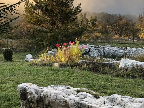 House with a magical view of the medieval village of Coursegoules. 30 min from the beaches