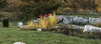 House with a magical view of the medieval village of Coursegoules. 30 min from the beaches