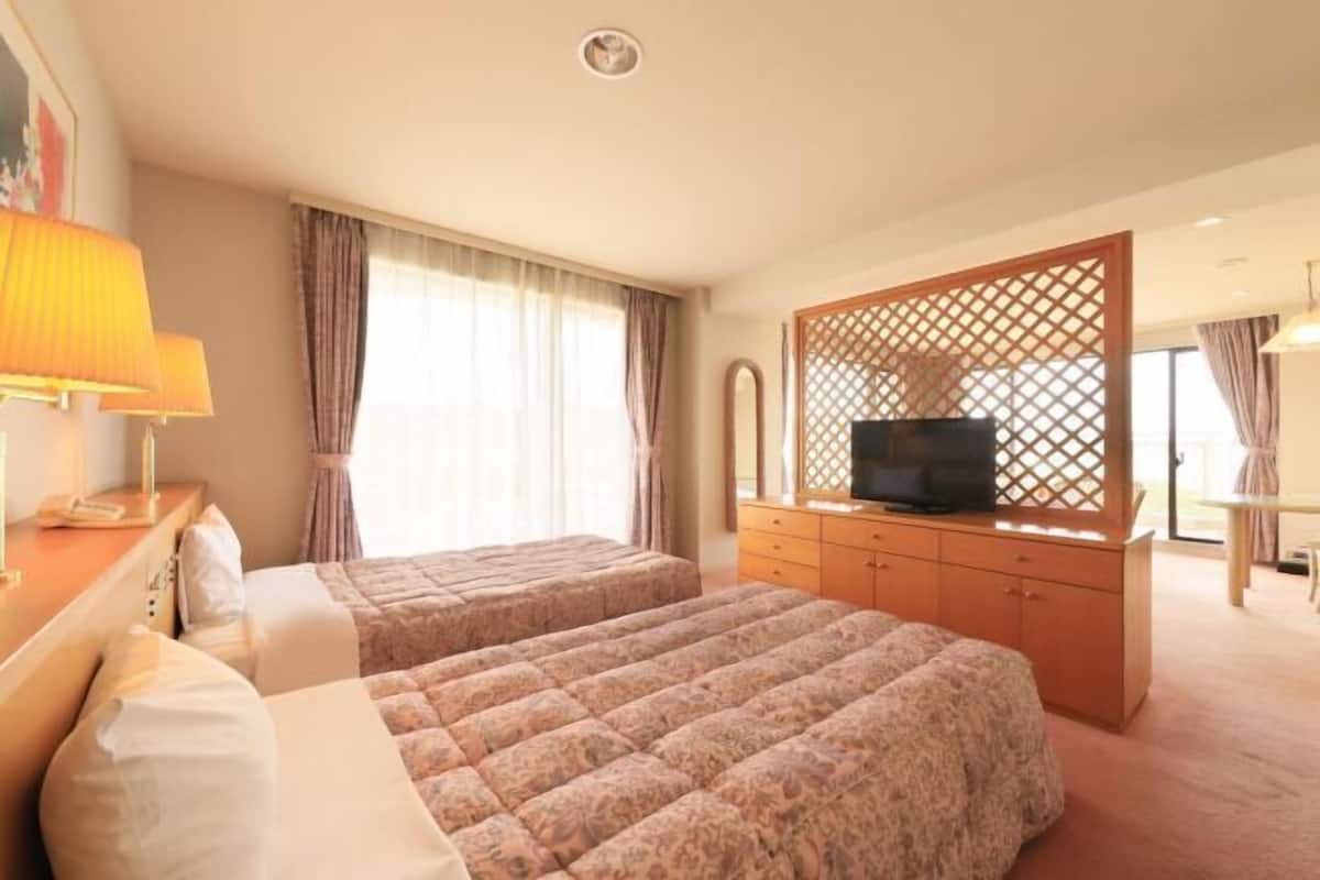 1 slaapkamer, een kluis op de kamer, individueel gedecoreerd