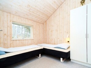 5 bedrooms - 10 Person Holiday Home in Rodby (Rodby)