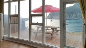 Terrace/patio - Haegeumgang Voyage Pension (Geoje)