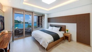 Habitación estándar con 1 cama matrimonial o 2 individuales | Ropa de cama de alta calidad, edredón y decoración personalizada