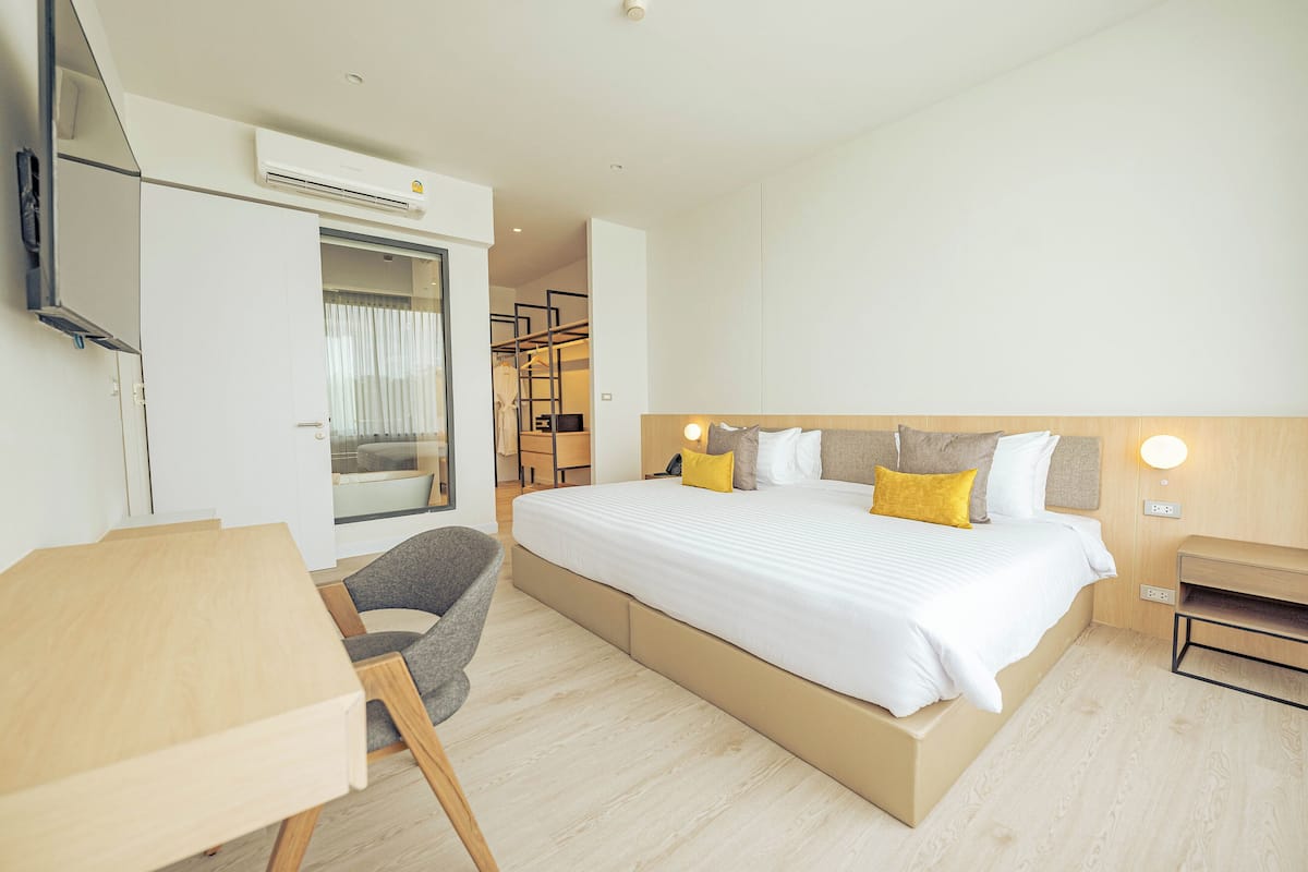 Grand Suite | In-room safe, desk, free WiFi