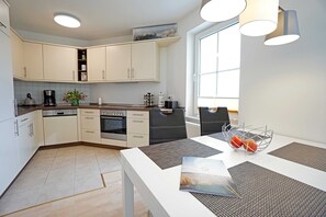 Køleskab, ovn, opvaskemaskine