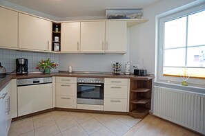 Kühlschrank, Ofen, Geschirrspüler