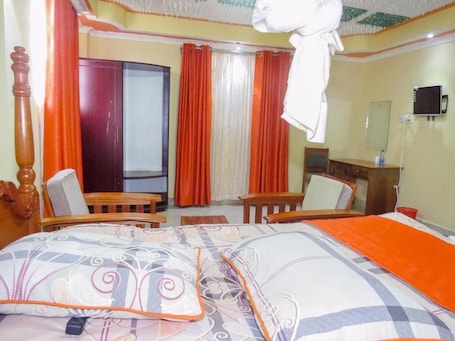 Executive Room. Seasons Hotel & Lodge