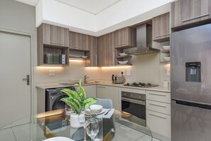 Apartamento Deluxe, 2 camas de matrimonio | Cocina privada | Frigorífico grande