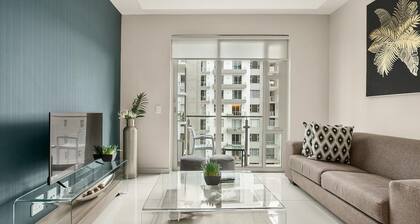 Easy Stay - The Tyrwhitt