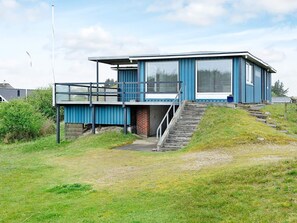 Exterior - Lovely Holiday Home in Fanø near Sea (Fano)