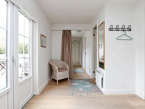 3 Schlafzimmer, Babybetten