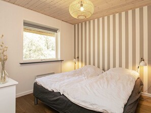 4 bedrooms - 8 Person Holiday Home in Blavand (Blavand)