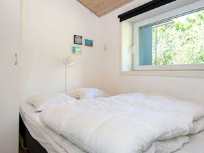 4 bedrooms, cribs/infant beds - Luxurious Holiday Home in Oksbøl With Sauna (Oksbol)