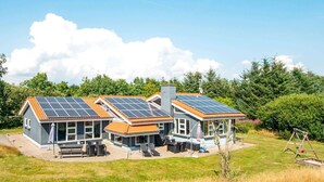 Exterior - Luxurious Holiday Home in Oksbøl With Sauna (Oksbol)