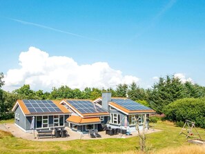 Exterior - Luxurious Holiday Home in Oksbøl With Sauna (Oksbol)