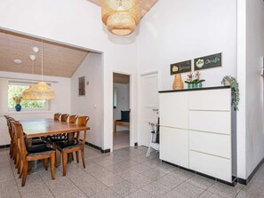 Dining - Luxurious Holiday Home in Oksbøl With Sauna (Oksbol)