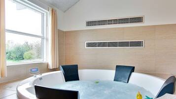 House | Spa treatment