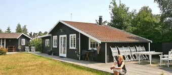 6 Person Holiday Home in Vaeggerlose