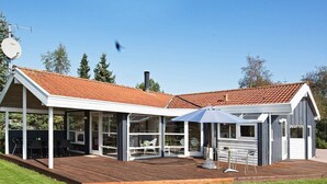 Unclassified image, 2 of 22, button - Luxurious Holiday Home in Slagelse With Relaxing Sauna (Slagelse)