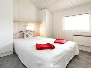 4 habitaciones, muebles diferentes y cunas 
