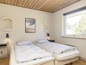 House - 10 Person Holiday Home in Blavand (Blavand)