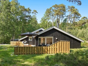 House | Exterior - Luxury Retreat Near Beach (Nexø)