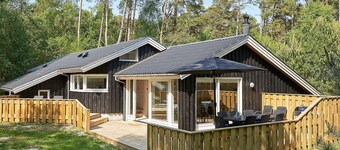 Luxury Retreat Near Beach