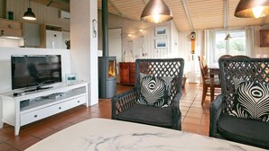 4 bedrooms, cribs/infant beds - Splendid Holiday Home in Vejers With Sauna (Vejers Strand)