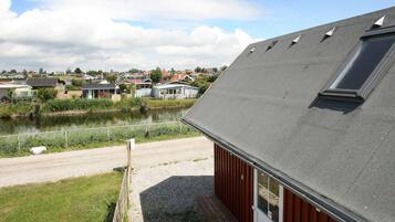 House | Pemandangan dari hartanah