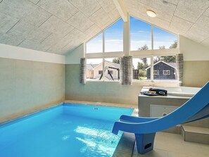 Ferienhaus | Pool | Innenpool, Außenpool
