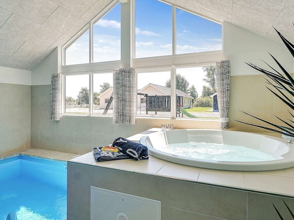 House | Spa treatment