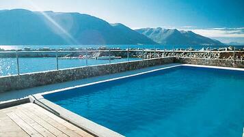 House | Pool | Outdoor pool