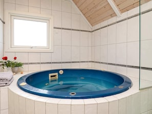 Talo | Kylpylähoito