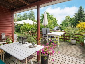 Outdoor dining - 4 Person Holiday Home in Grenaa-by Traum (Grenaa)