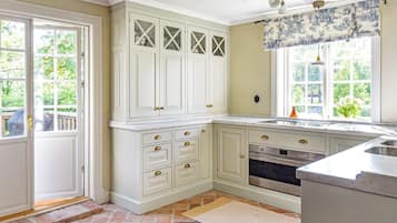 House | Private kitchen