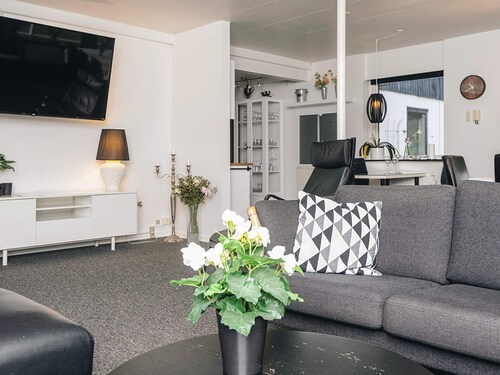 30 Person Holiday Home in Ebeltoft-by Traum