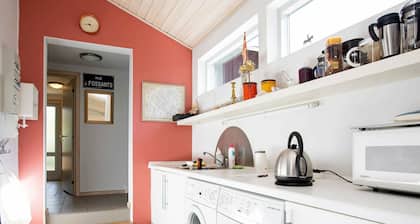 Rustic Holiday Home in Fårevejle near Beach