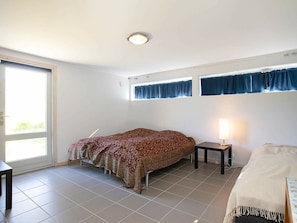 2 bedrooms, cots/infant beds - Rustic Holiday Home in Fårevejle near Beach (Faarevejle)