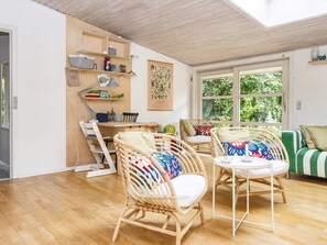 House | Dining - 6 Person Holiday Home in Knebel-by Traum (Knebel)