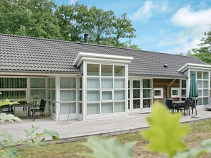 Exterior - Modern Cedar Cottage Near Beach - By Traum Ferienwohnungen (Hasle)