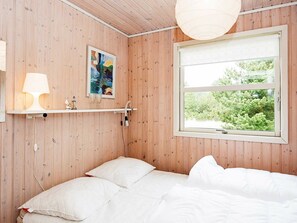 3 Schlafzimmer, Babybetten