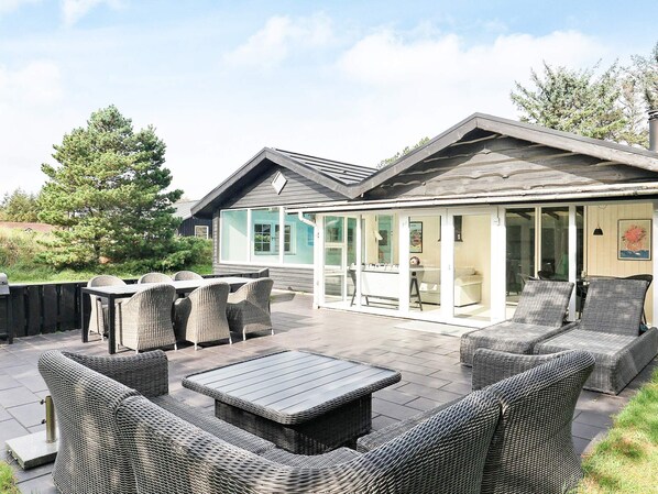 House | Exterior - Luxury Retreat With Pool - By Traum Ferienwohnungen (Vejers Strand)